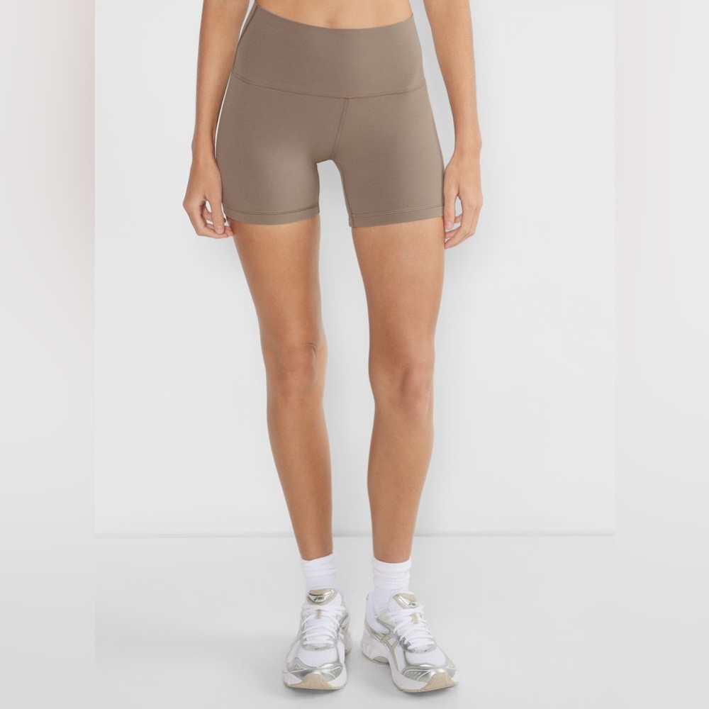 Cheeky Hi-Rise 5” short